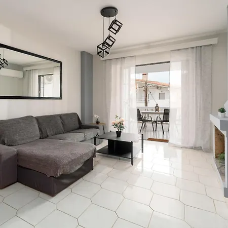 Thalori Akra Escape Apartment Paralia Akratas